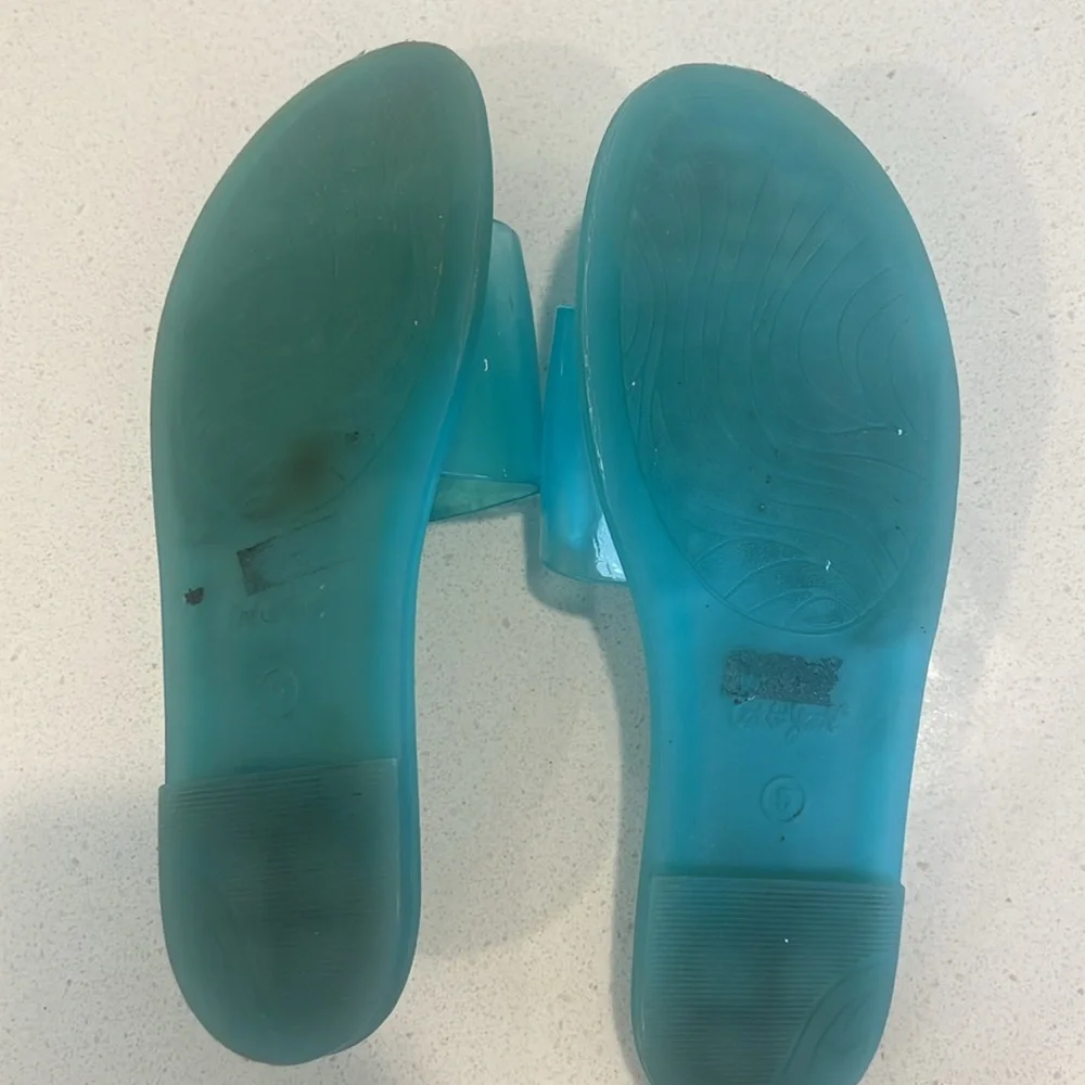 Cat & Jack Slides - Girls 5 - Picture 4 of 4